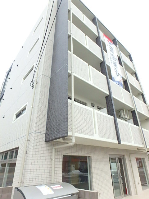 ��ʌ��������܎s��{��㏬���̃}���V�����̌����O��