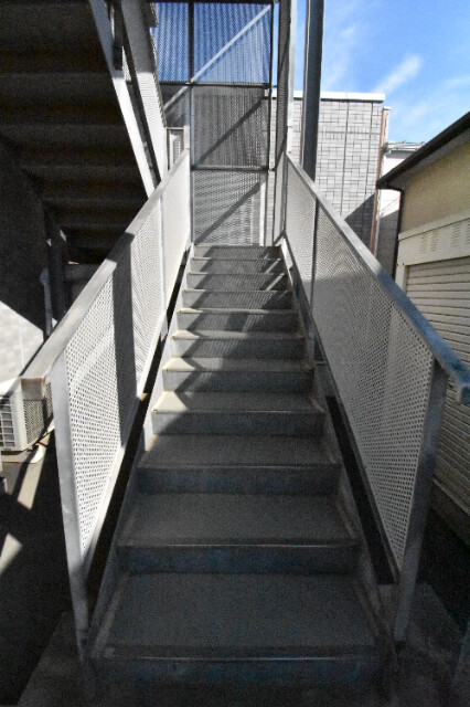 ��ʌ��@�c�s���L�P���ڂ̃}���V�����̃G���g�����X