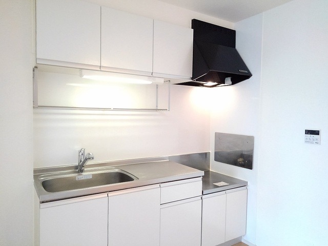 ��ʌ������s���T���ڂ̃A�p�[�g�̃L�b�`��