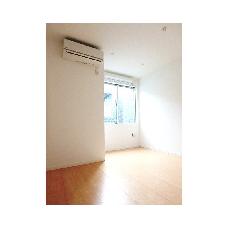 ��ʌ��������܎s�k����i���Q���ڂ̃A�p�[�g�̋��ԁE���r���O