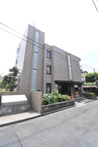 ��ʌ��������܎s�k��~�͒��̃}���V�����̌����O��