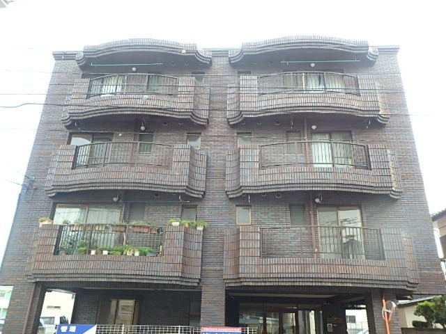 ��ʌ��������܎s��{��㏬��1095�̃}���V�����̌����O��