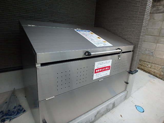 ��ʌ��������܎s�k����i���Q���ڂ̃A�p�[�g�̂��̑�