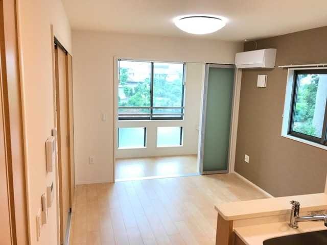 ��ʌ��@�c�s�������̃A�p�[�g�̋��ԁE���r���O