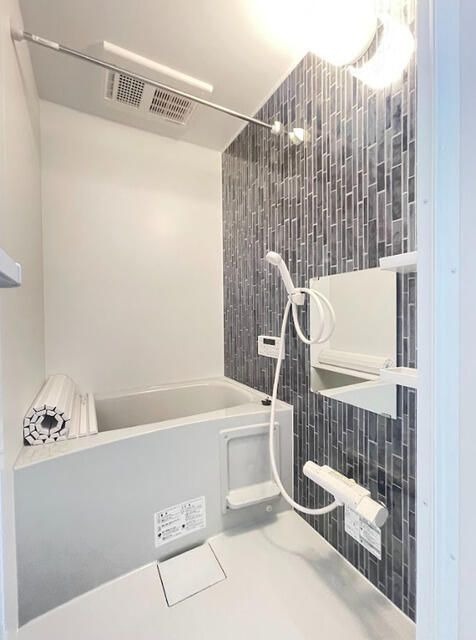 ��ʌ�����s�΋u�P���ڂ̃A�p�[�g�̃o�X