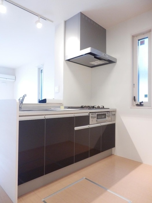 ��ʌ�����s�厚����̃A�p�[�g�̃L�b�`��