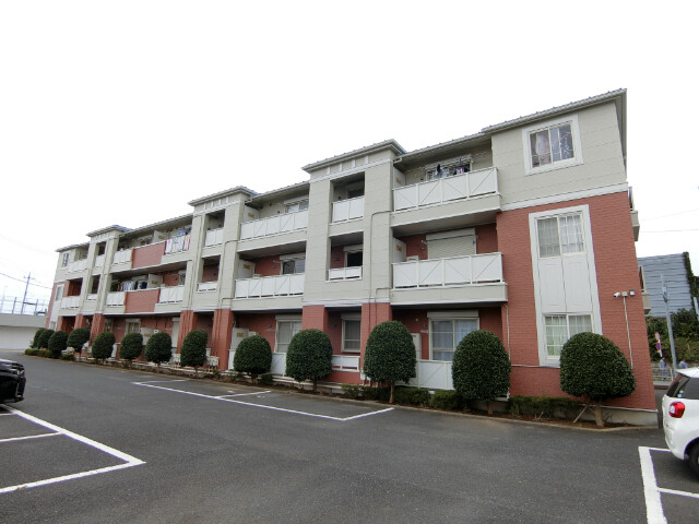 ��ʌ��@�c�s�厚�쓇766-1�̃A�p�[�g�̌����O��