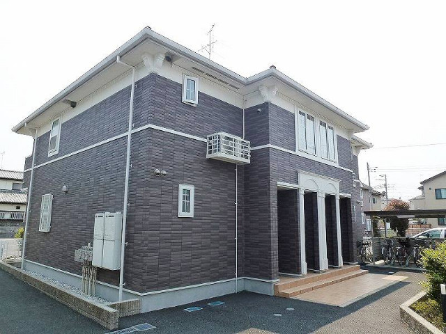 ��ʌ������s����741-1�̃A�p�[�g�̌����O��