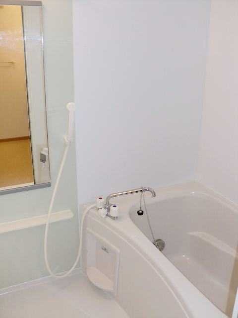 ��ʌ������s�����̃A�p�[�g�̃o�X