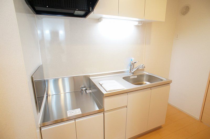 ��ʌ�����s�V�䒬�̃A�p�[�g�̃L�b�`��