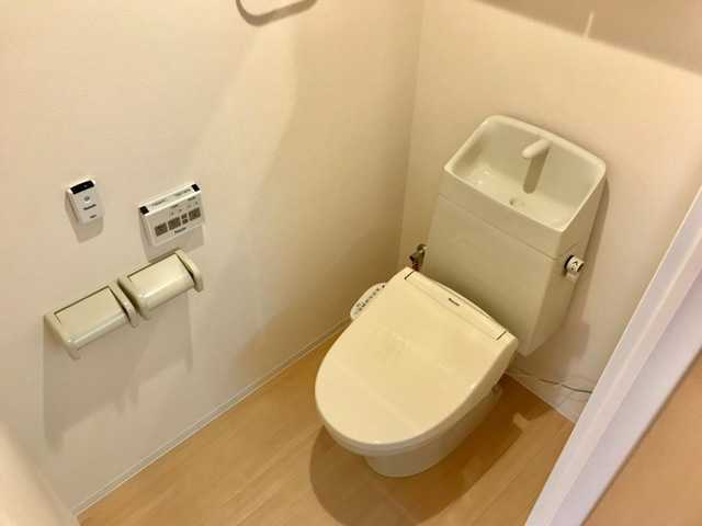 ��ʌ��������܎s�Y�a���ՂU���ڂ̃}���V�����̃g�C��