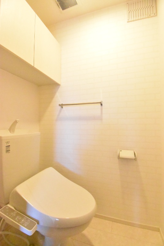 ��ʌ��z�J�s���C�N�^�E���U���ڂ̃A�p�[�g�̃g�C��