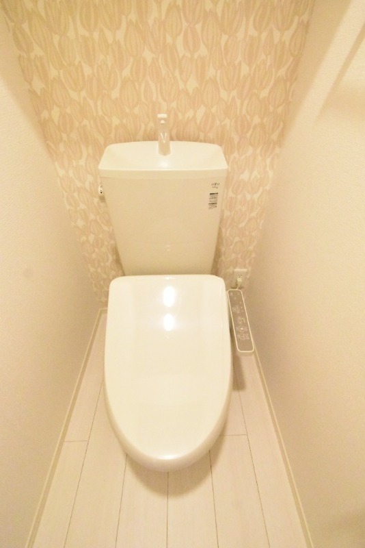 ��ʌ��z�J�s���C�N�^�E���X���ڂ̃A�p�[�g�̃g�C��