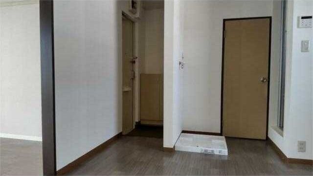 ��ʌ��@�c�s���V�h�Q���ڂ̃A�p�[�g�̌���