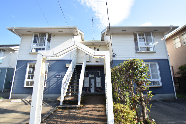 ��ʌ��@�c�s���V�h�Q���ڂ̃A�p�[�g�̃G���g�����X