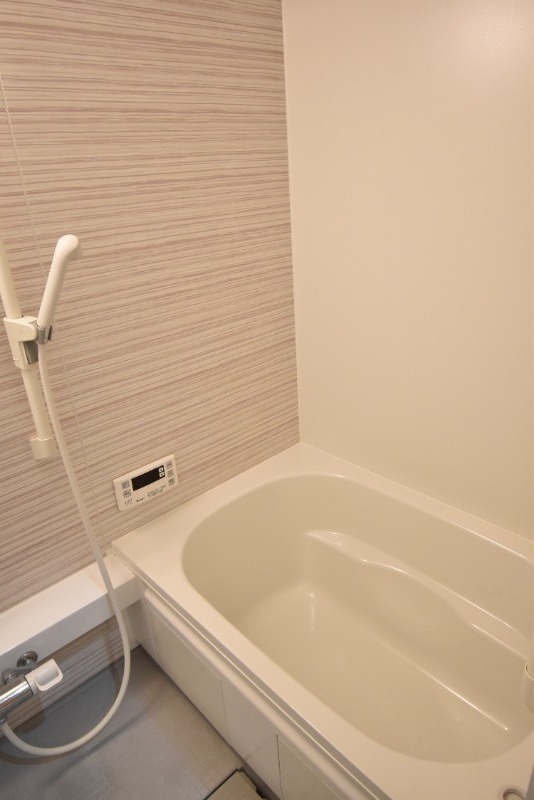 ��ʌ��������܎s��{���Ԓ��P���ڂ̃A�p�[�g�̃o�X