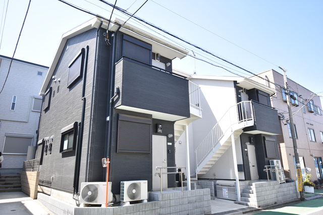 ��ʌ��������܎s��{���Ԓ��P����150-4�̃A�p�[�g�̌����O��