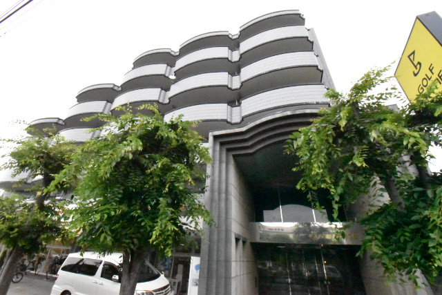 ��ʌ��������܎s�΋擌���R����15-10�̃}���V�����̌����O��