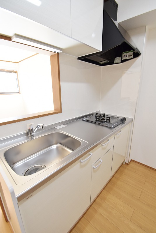 ��ʌ��������܎s�k����i���R���ڂ̃A�p�[�g�̃L�b�`��