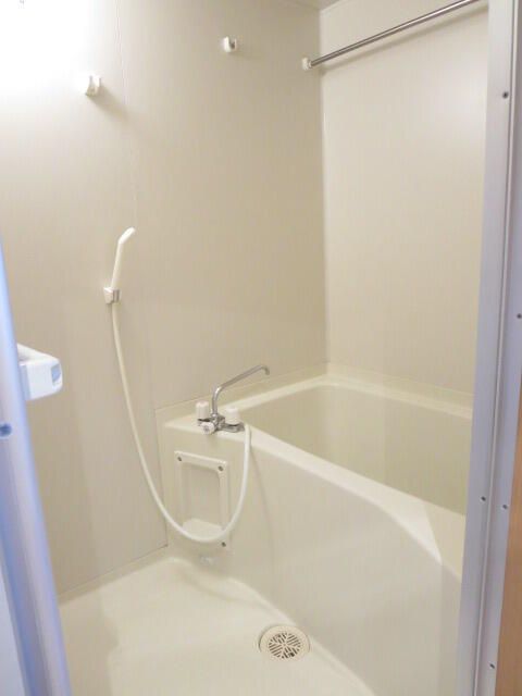 ��ʌ��������܎s������x�蒬�̃A�p�[�g�̃o�X