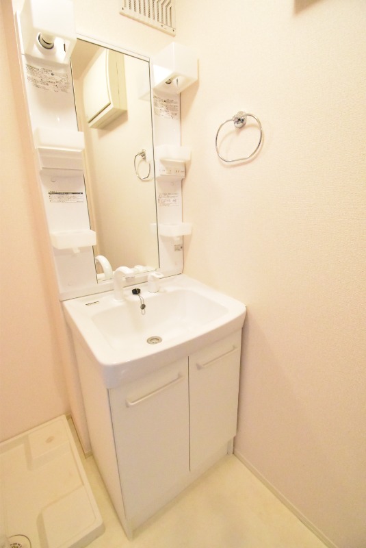 ��ʌ��������܎s�k��{�����Q���ڂ̃A�p�[�g�̐��ʏ�