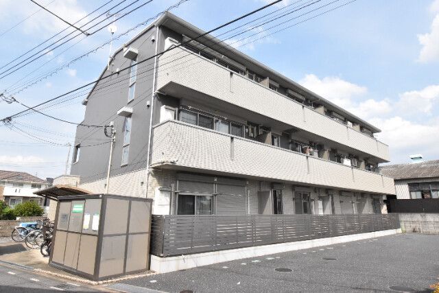 ʌs厚s݂̍̃Ap[ǧO