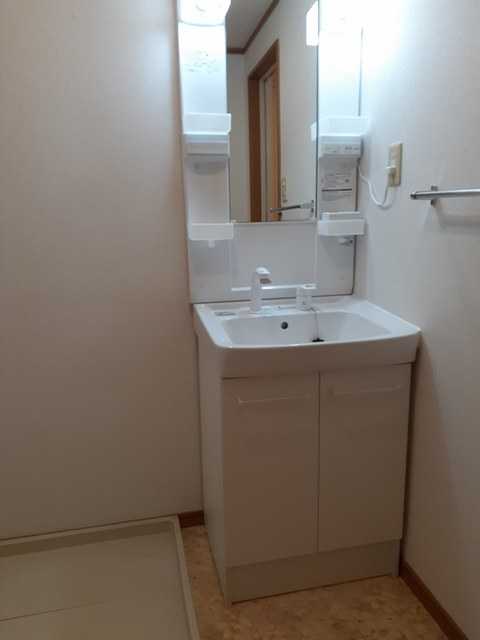 ��ʌ��������܎s�΋擌�Y�a�X���ڂ̃}���V�����̐��ʏ�