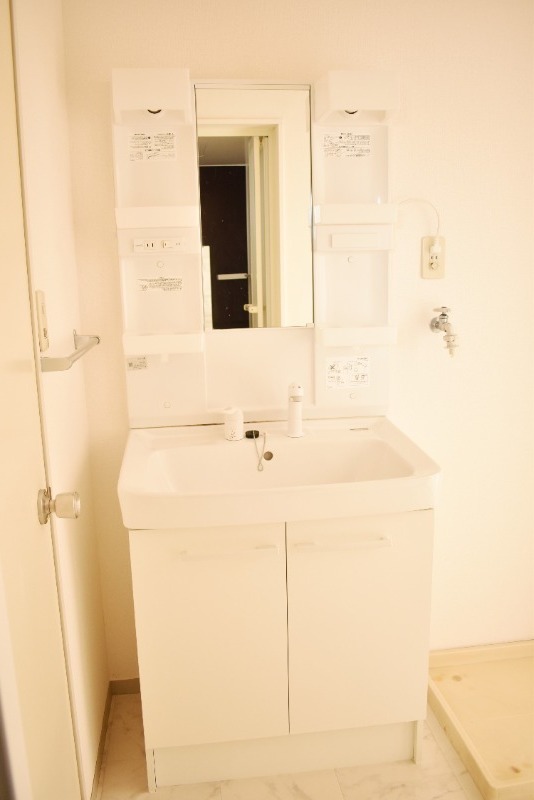 ��ʌ��������܎s����{�O���̃A�p�[�g�̐��ʏ�