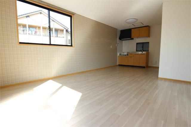 ��ʌ�����s���P���ڂ̃A�p�[�g�̎��[