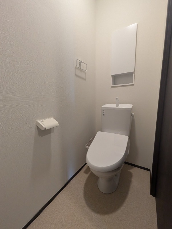 ��ʌ��@�c�s���m�؂S���ڂ̃e���X�n�E�X�̃g�C��