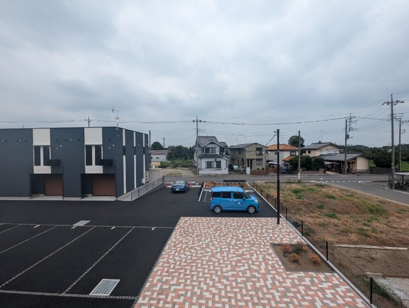 ��ʌ��@�c�s���m�؂S���ڂ̃e���X�n�E�X�̂��̑�