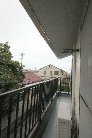 ��ʌ��������܎s�������a�c���Q���ڂ̃A�p�[�g�̃o���R�j�[