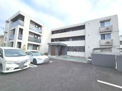 ��ʌ��������܎s�k��{����715�̃A�p�[�g�̌����O��