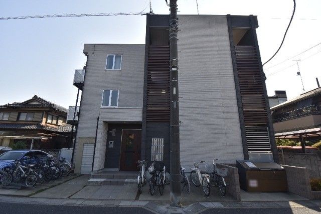 ��ʌ��������܎s��{��������P����140-2�̃}���V�����̌����O��