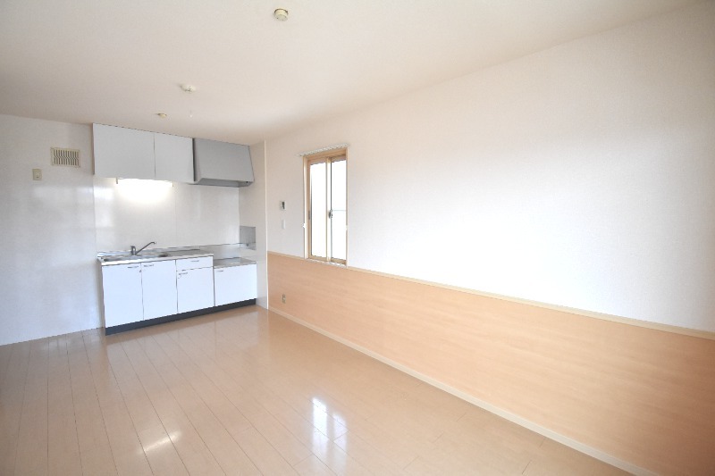 ��ʌ��������܎s����厚��c�{�̃A�p�[�g�̋��ԁE���r���O