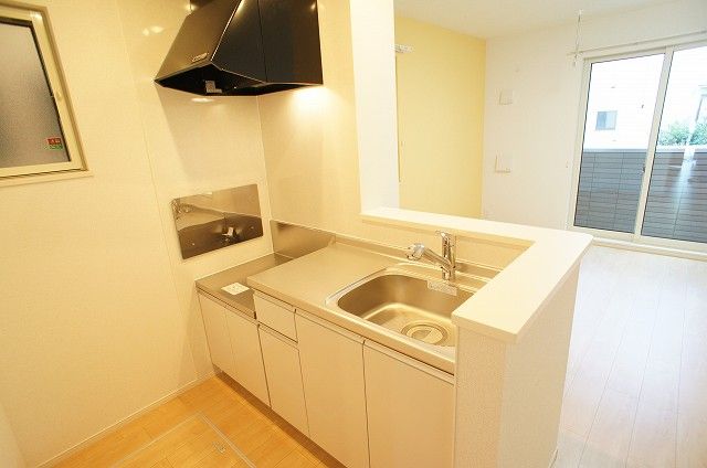 ��ʌ�����s�؂R���ڂ̃A�p�[�g�̃L�b�`��