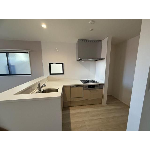 ��ʌ��������܎s�����擌��{�S���ڂ̈�ˌ��ẴL�b�`��