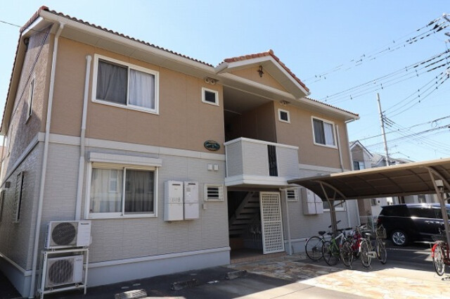 ��ʌ��������܎s����厚��v�ۗ̉Ƃ̃A�p�[�g�̌����O��