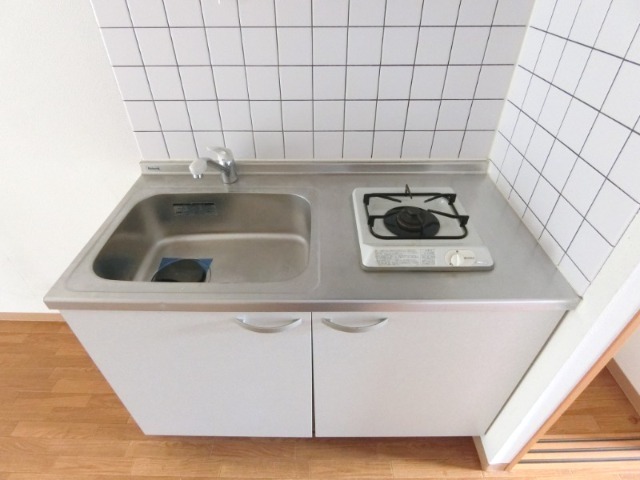 ��ʌ��������܎s������ۃ��蒬�̃}���V�����̃L�b�`��