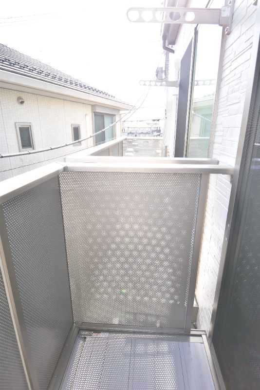 ��ʌ��������܎s����O���U���ڂ̃A�p�[�g�̃o���R�j�[