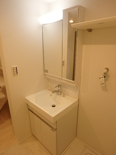 ��ʌ��������܎s�����擌��{�U���ڂ̃A�p�[�g�̐��ʏ�