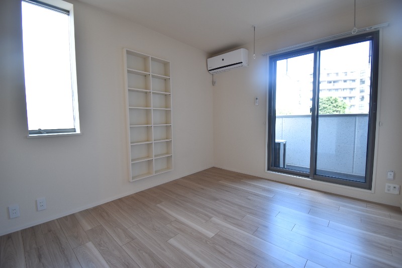 ��ʌ��������܎s�Y�a���ՂR���ڂ̃}���V�����̋����E���r���O