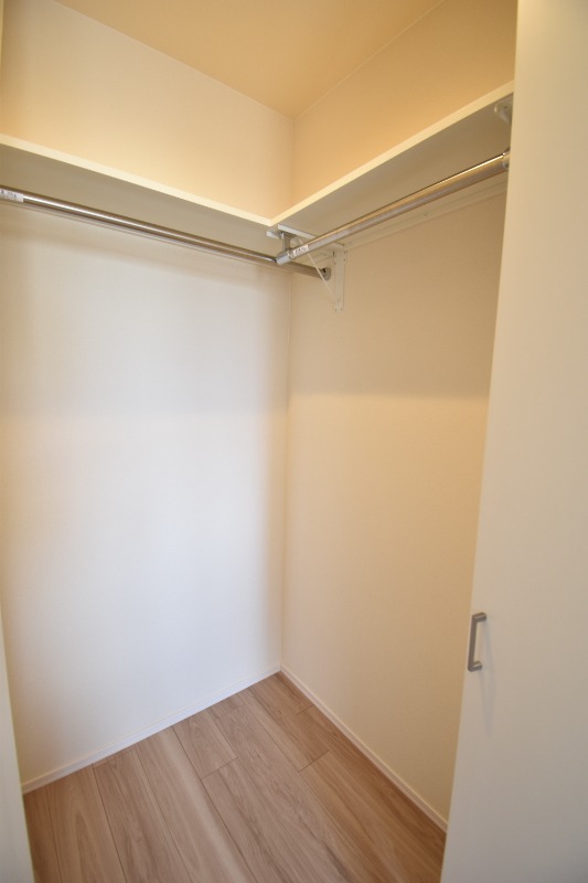 ��ʌ��������܎s�Y�a���ՂR���ڂ̃}���V�����̎��[