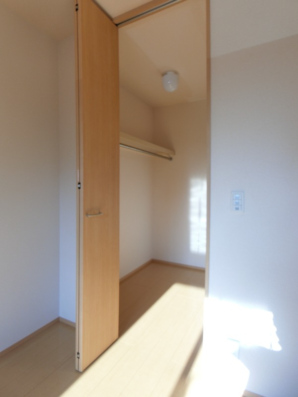 ��ʌ�����s�厚���s�̃A�p�[�g�̎��[