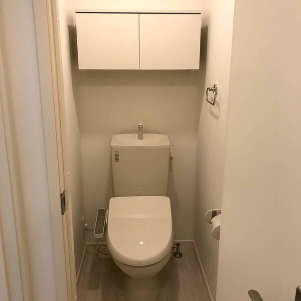 ��ʌ��������܎s�Y�a�撇���S���ڂ̃e���X�n�E�X�̃g�C��