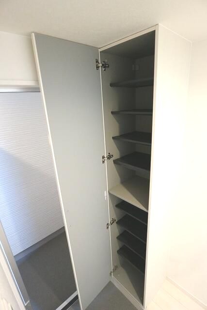 ��ʌ�����s���L�R���ڂ̃A�p�[�g�̌���