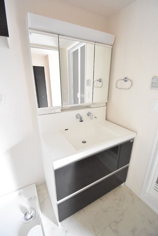 ��ʌ��������܎s��{��x�̓����R���ڂ̃}���V�����̐��ʏ�