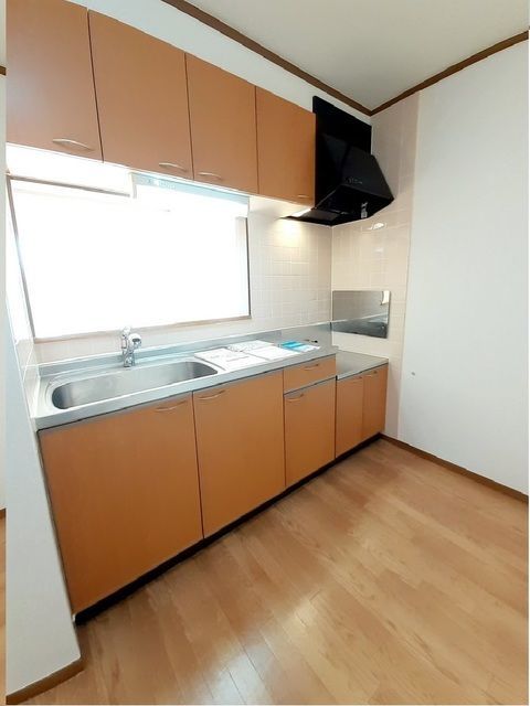 ��ʌ��������܎s��΋搼���̃A�p�[�g�̃L�b�`��