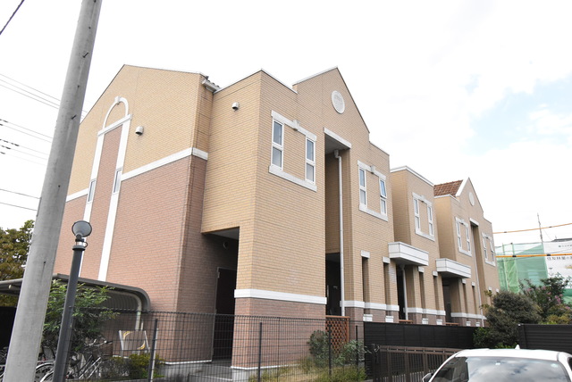 ��ʌ��������܎s��{��听���R����234-1�̃}���V�����̌����O��