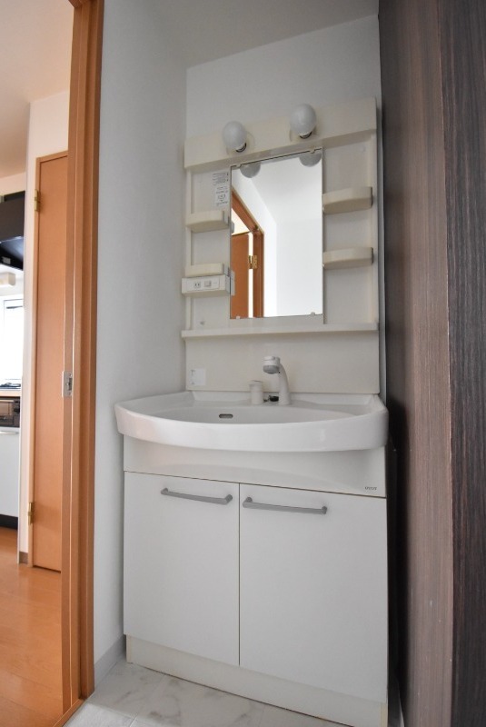 ��ʌ��������܎s��{��听���R���ڂ̃}���V�����̐��ʏ�